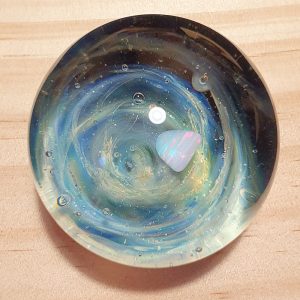 Marble : Opale rocher, argent incorporé dans le vortex